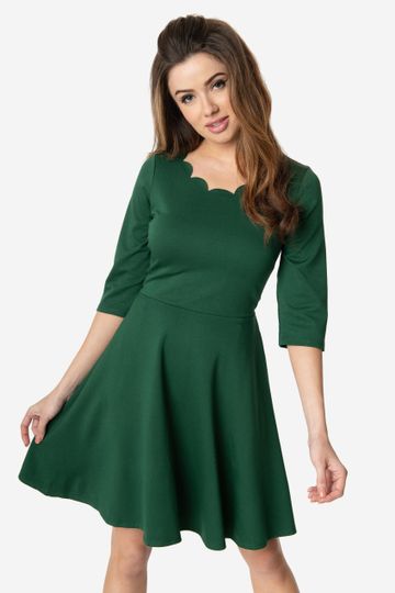 Smak Parlour Emerald Green Scalloped Three-Quarter Sleeve Charmed Fit & Flare Dress