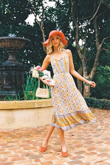 Bijoux Strappy Midi Dress in Daisy