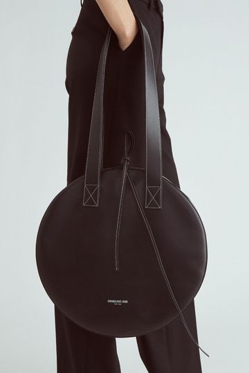 LEATHER CIRCLE TOTE