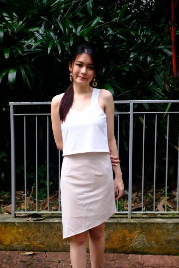 Jobelle Two Way Crop Top (Reversible) In White/Nude