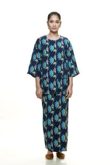 Sakina Pocket Top In Dark Blue
