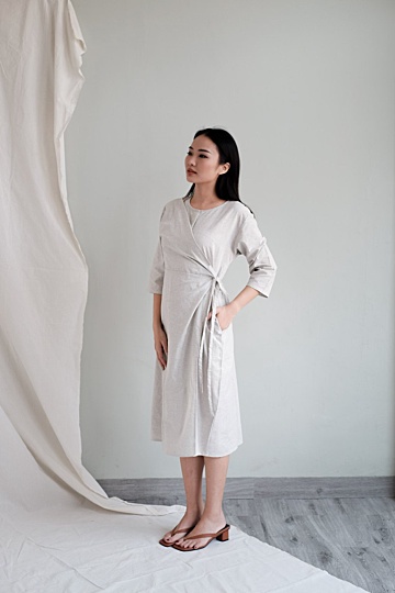 Jill Wrap Midi Dress in Off White