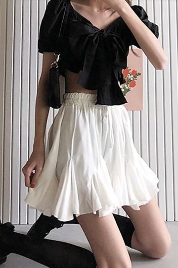 BLACK BOW KNOT CROP TOP + WHITE MINI RUFFLE SKIRT