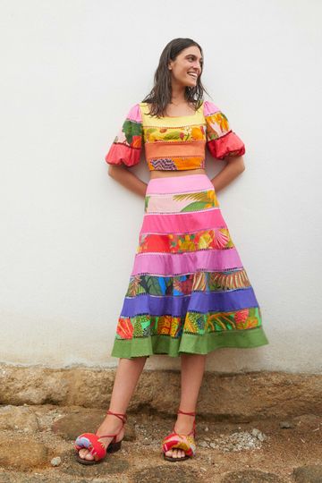 RAINBOW MIXED PRINTS TIERED MIDI SKIRT