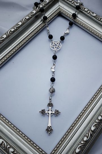 Pentagram Gothic Rosary Necklace