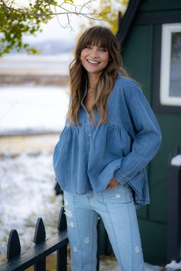 Bobbie Ruffled Denim Top - Washed Denim