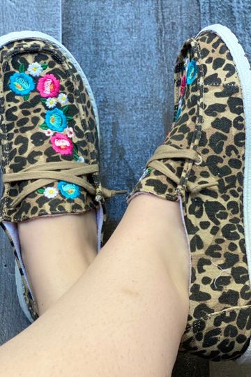 Anything but Basic Boat Shoe in Leopard Floral