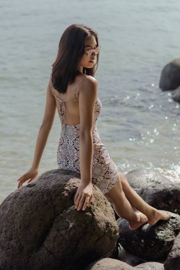 CALLIE TIE-BACK PADDED MINI DRESS #MADEBYLOVET (PAISLEY)