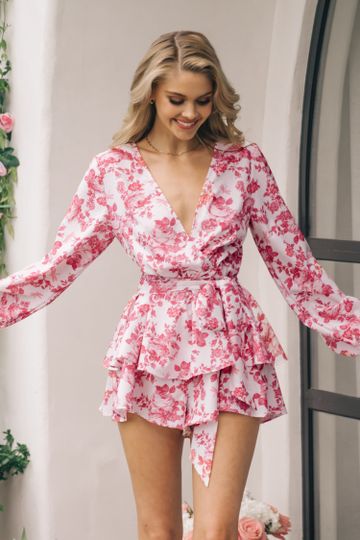 Anakena V-neck Ruffle Long Sleeve Romper